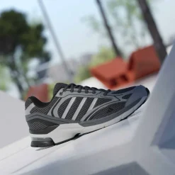 Adidas Spiritain 2000