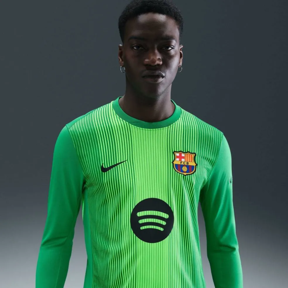 Barcelona Long Sleeve Goalkeeper Shirt 2025 2026 Mens