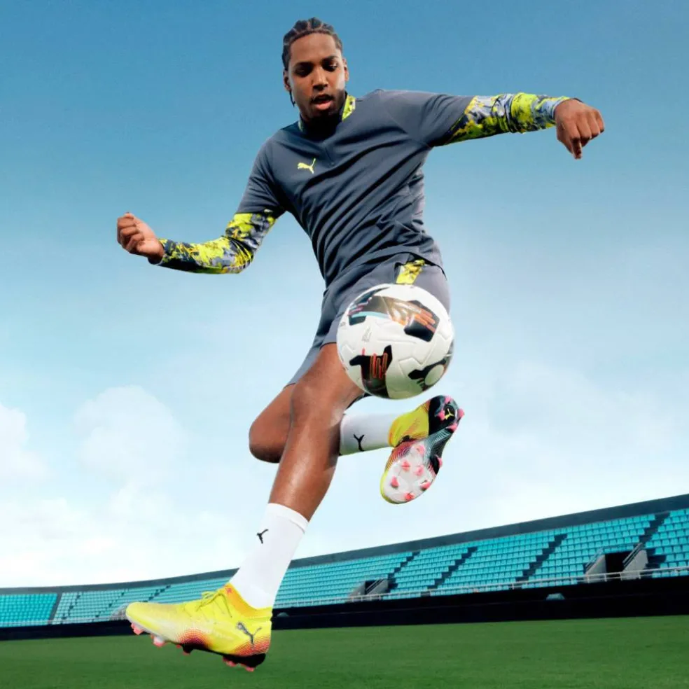 Future 8 Ultimate Adults Firm Ground Football Boots