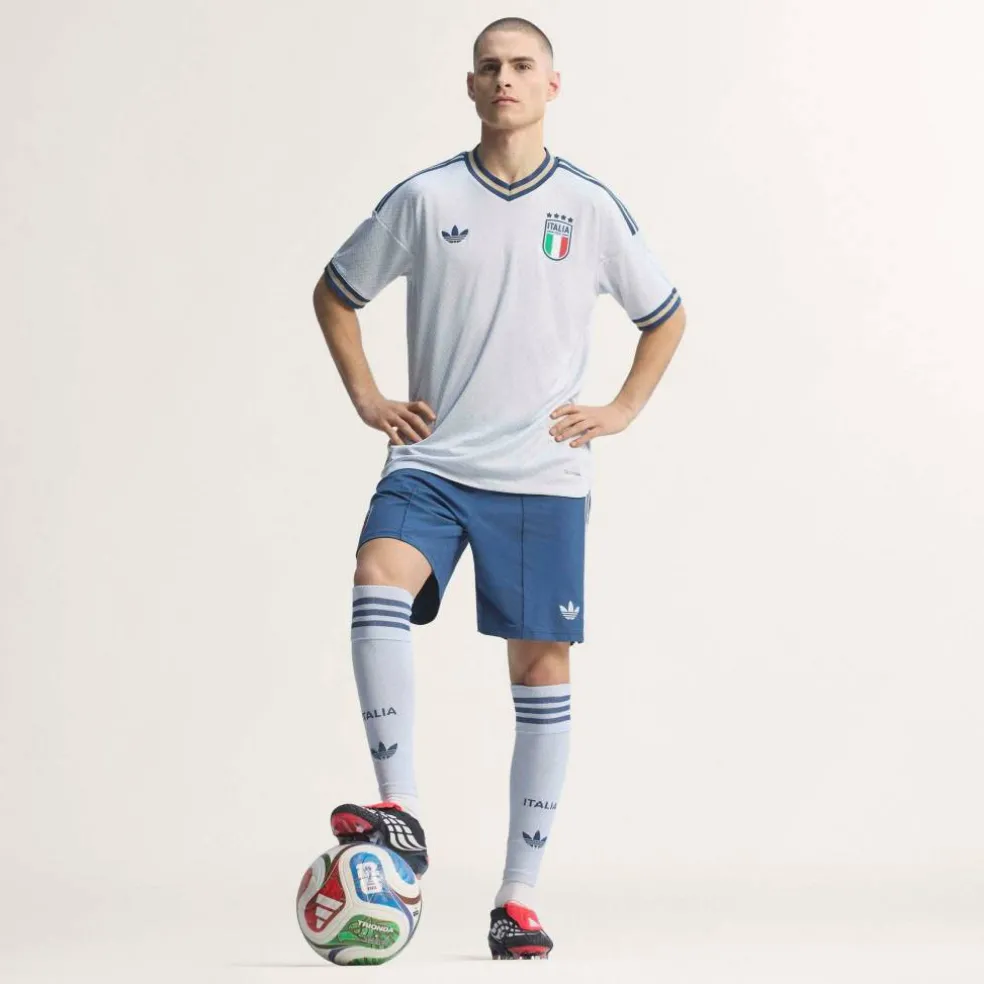 Italy Authentic Away Shirt World Cup ™ 2026 Adults