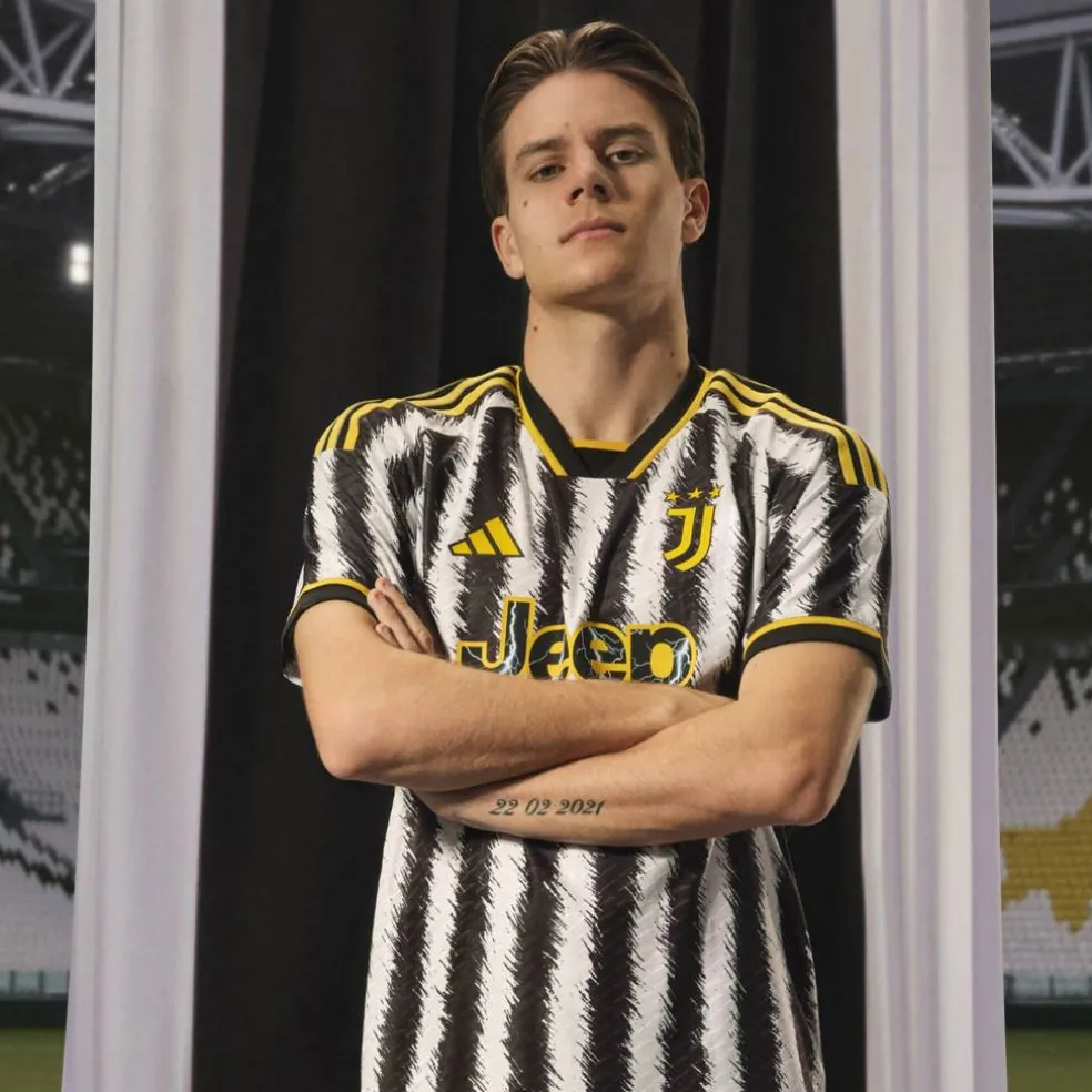 Juventus Authentic Home Shirt 2023 2024 Adults
