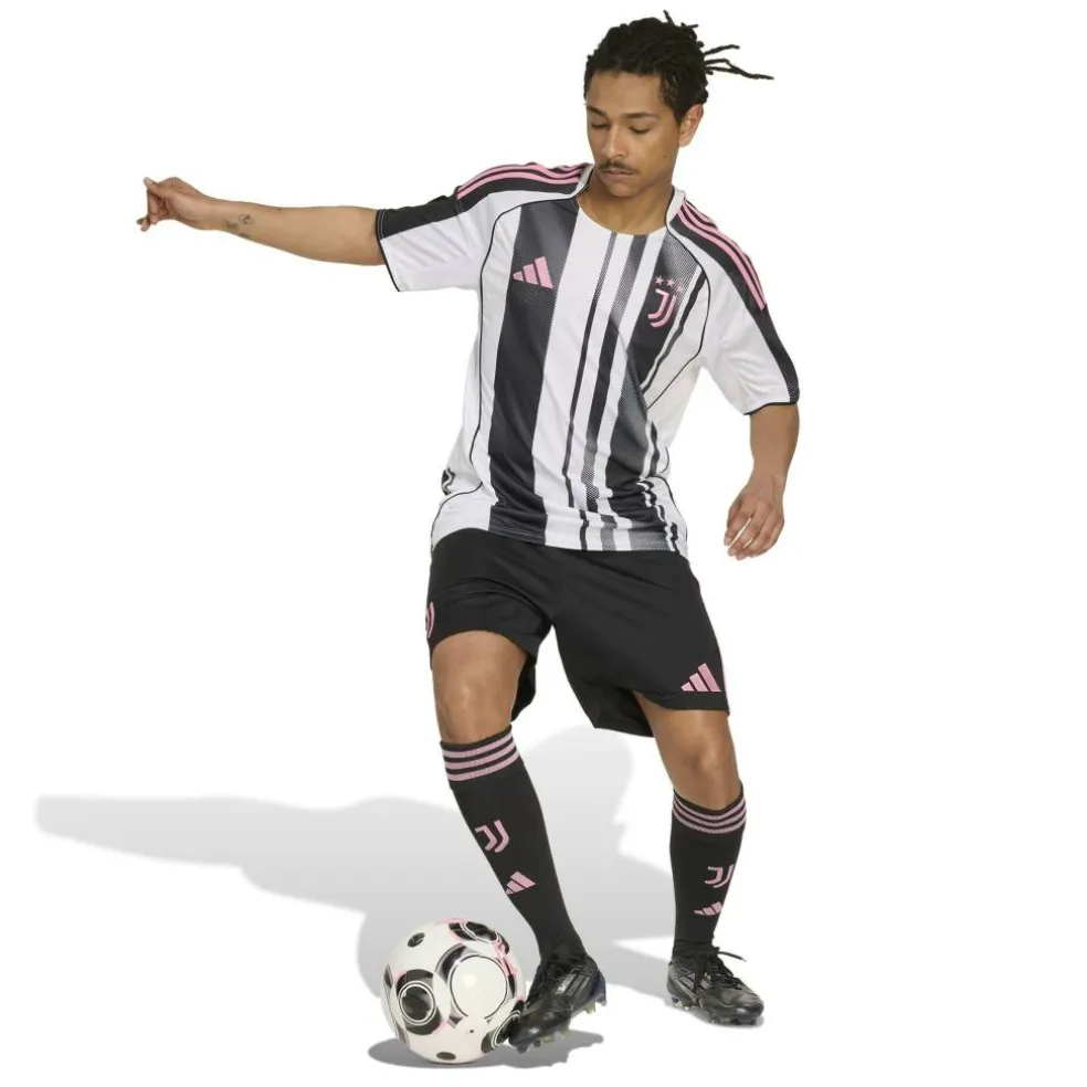 Juventus 2025 2026 Home Shorts Mens