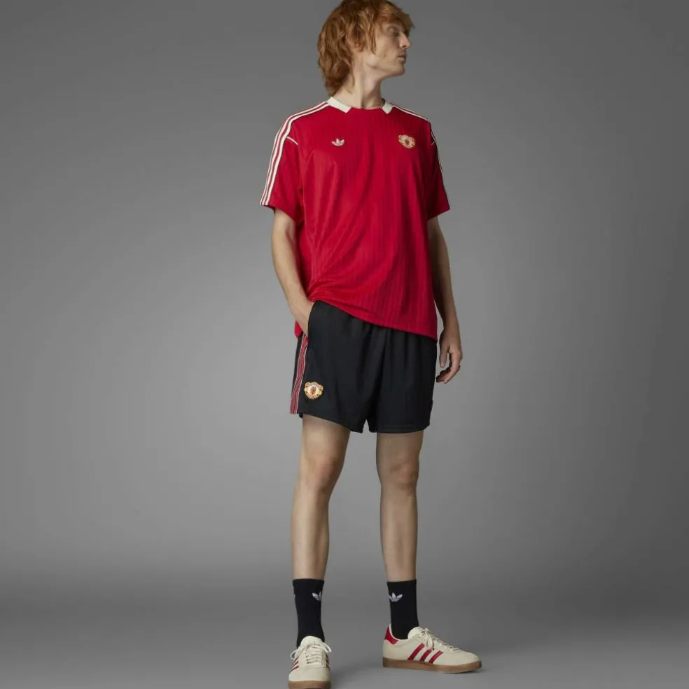 Manchester United FC Terrace Icons Shorts Adults