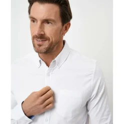 Men's Long-Sleeve Oxford Shirt