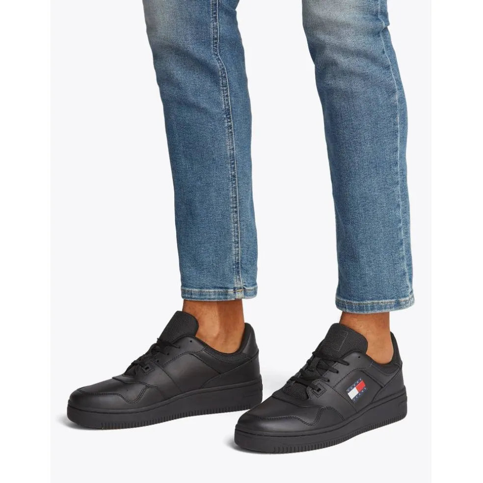Men's Low-Top Trainers