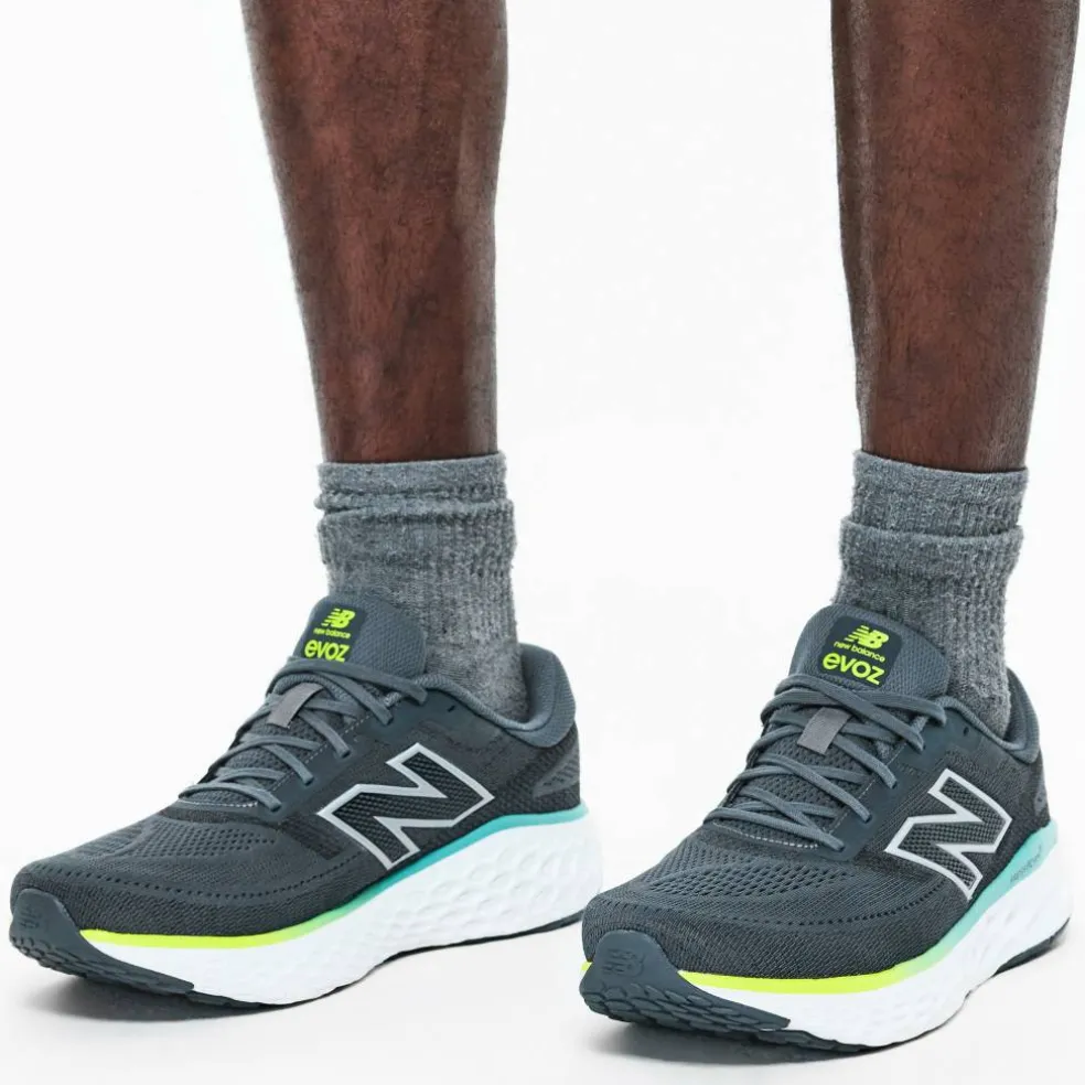 NB Evoz v4 Road Running Shoes Mens