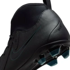 Phantom Luna II Club Firm Ground Football Boots