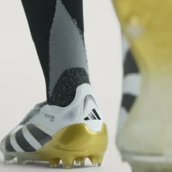 Predator Elite Fold-Over Tongue Firm Ground Football Boots