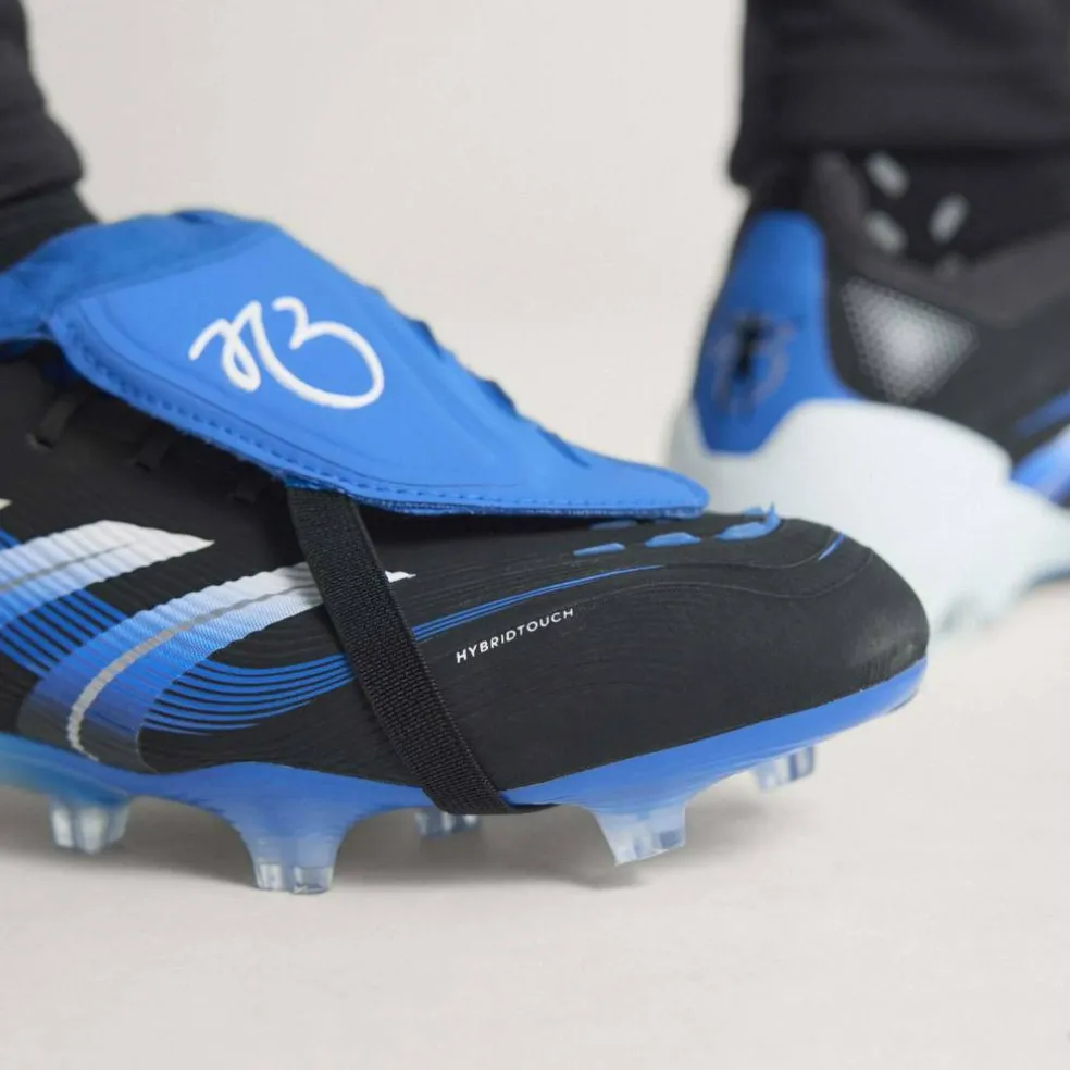 Predator Elite Fold-Over Tongue Firm Ground Football Boots