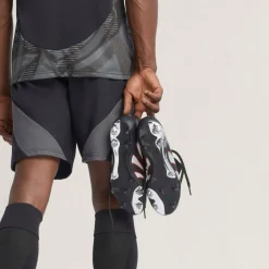 Predator Elite Fold-Over Tongue Firm Ground Football Boots