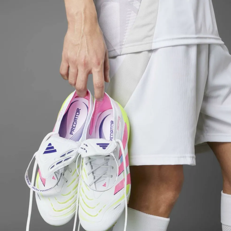 Predator Elite Fold-Over Tongue Firm Ground Football Boots