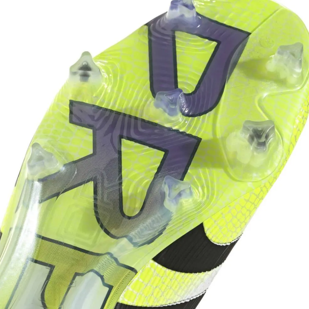 Predator Elite Laceless Firm Ground Football Boots