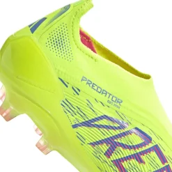 Predator Elite Laceless Firm Ground Football Boots