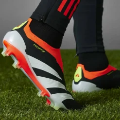Predator 24 Elite Laceless Firm Ground Football Boots