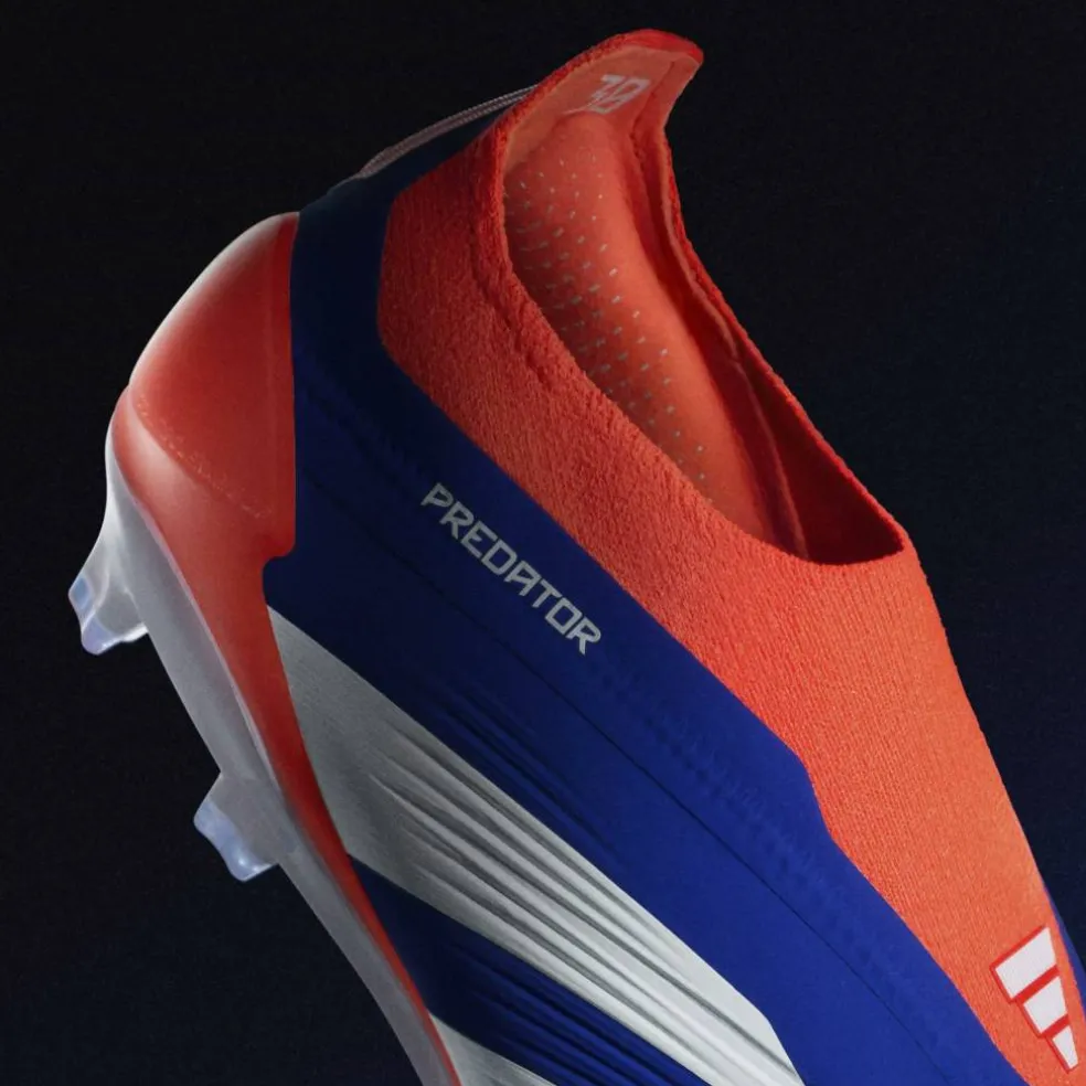 Predator 24 Elite Laceless Firm Ground Football Boots