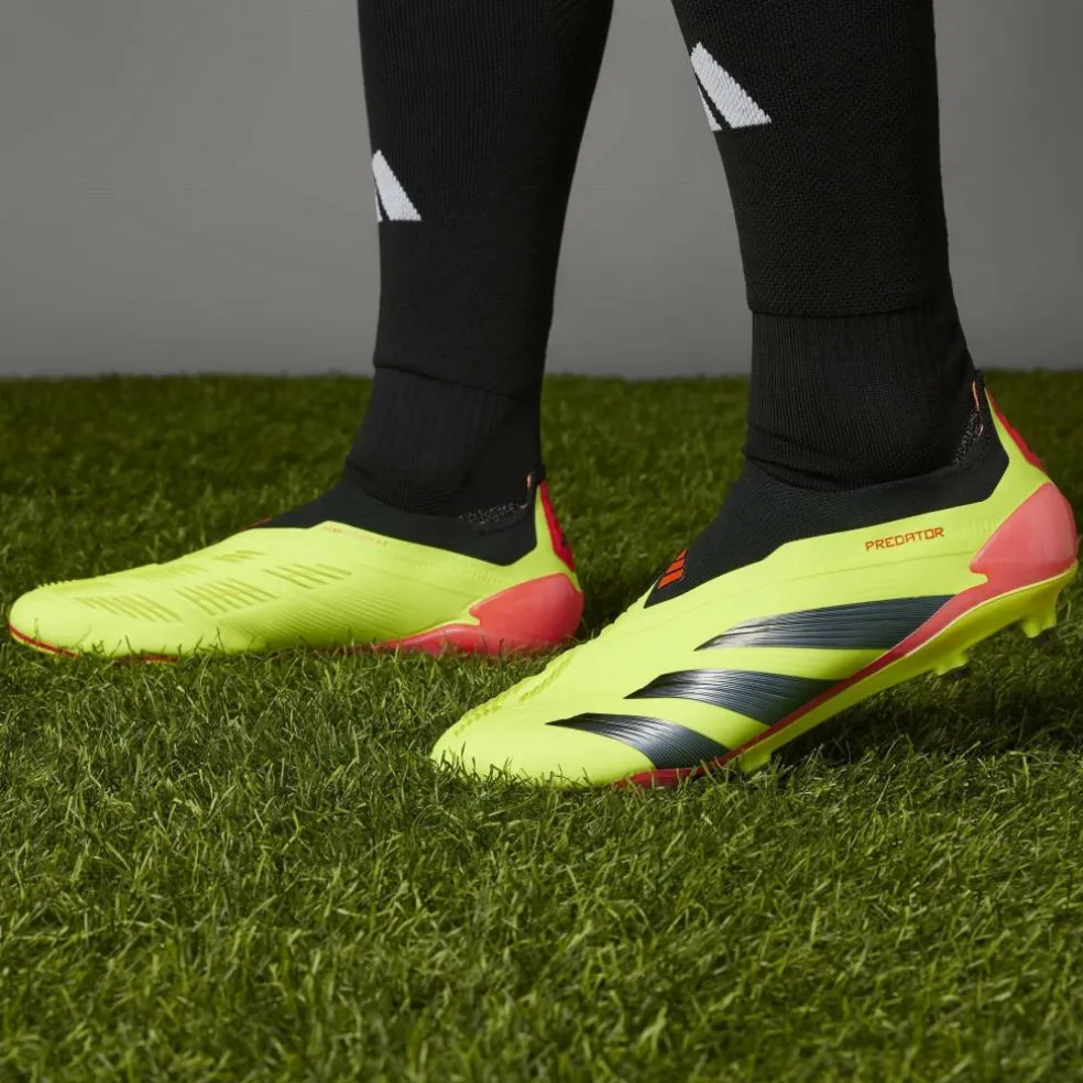 Predator 24 Elite Laceless Firm Ground Football Boots