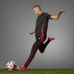 Predator League Laceless Firm Ground Football Boots