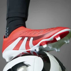 Predator League Laceless Firm Ground Football Boots