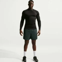Pro Men's Long-Sleeve Top