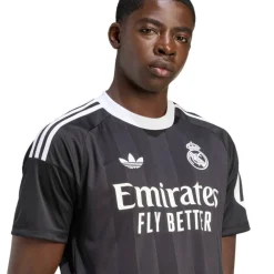 Real Madrid Third Goalkeeper Shirt 2025 2026 Adults