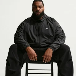 Sportswear Windrunner Men's Hooded Jacket