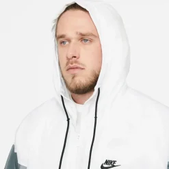 Sportswear Windrunner Men's Hooded Jacket