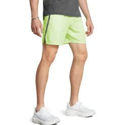 UA Launch Mens 7in Shorts