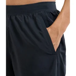 UA Launch Mens 7in Shorts