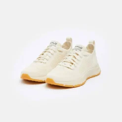 Unisex Adults At Light Low-Top Trainers