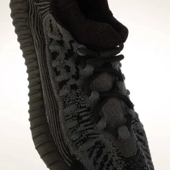 350 V2 CMPCT Trainers