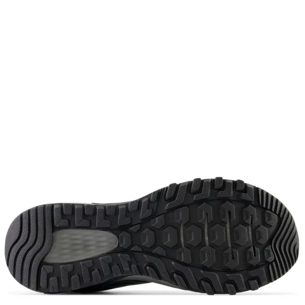 410v8 Mens Trail Running Shoes