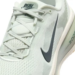 Vomero 18 Mens Running Shoes