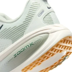 Vomero 18 Mens Running Shoes