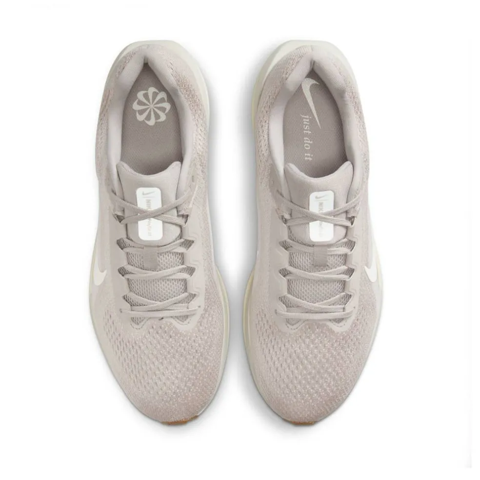 Winflo 11 Mens Road Running Shoes
