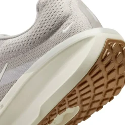 Winflo 11 Mens Road Running Shoes