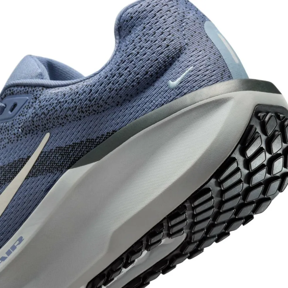 Winflo 11 Mens Road Running Shoes