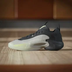 Women's Exhibit Select Basketball Trainers